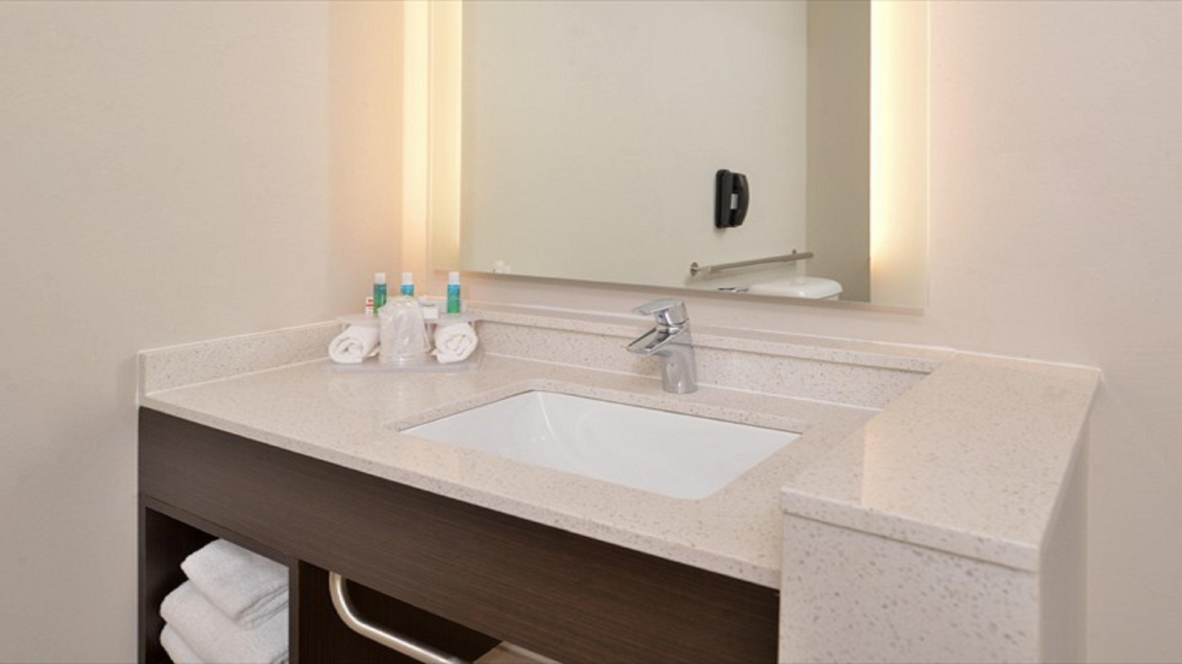 Holiday Inn Express & Suites - Parkersburg East By Ihg Eksteriør bilde