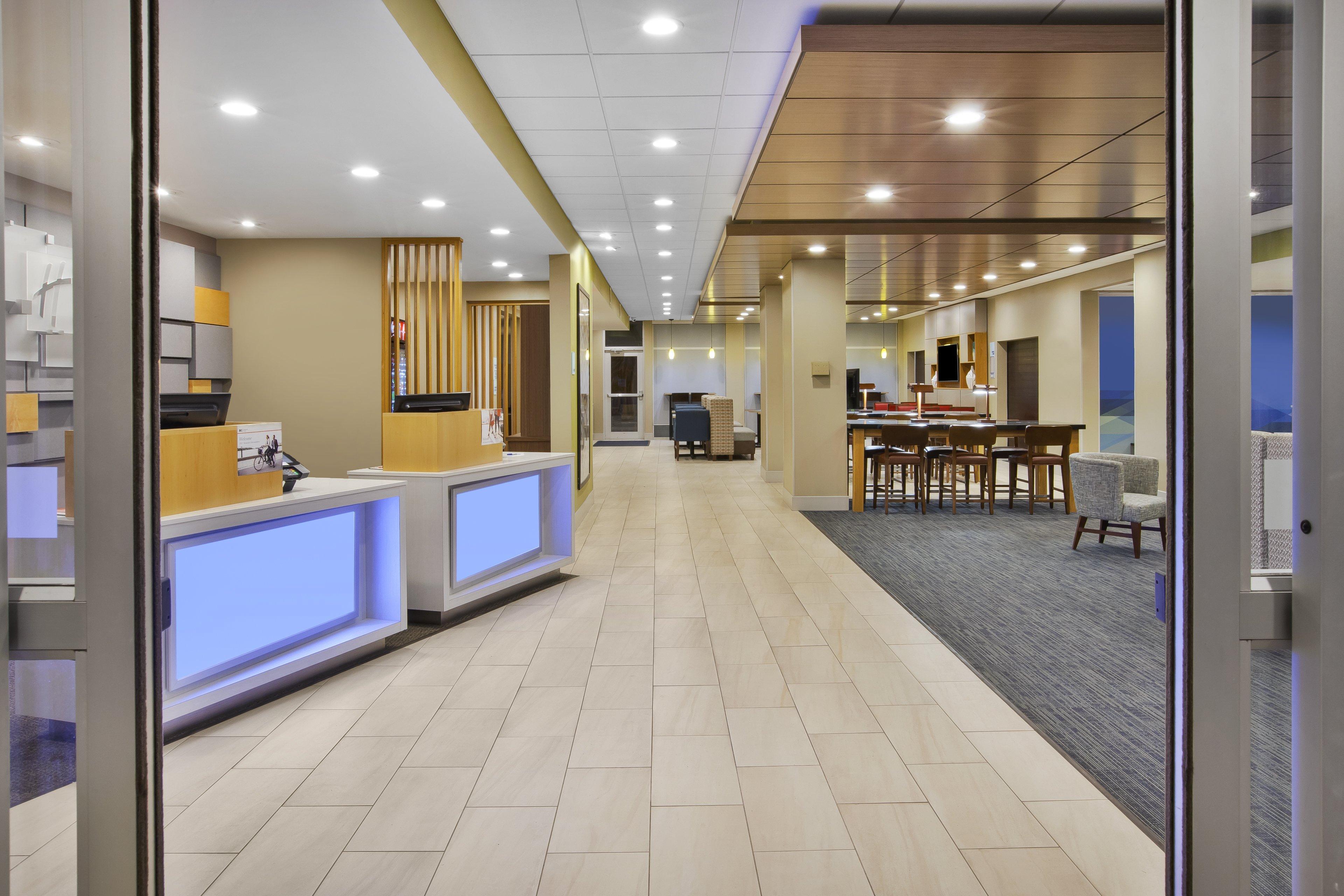 Holiday Inn Express & Suites - Parkersburg East By Ihg Eksteriør bilde