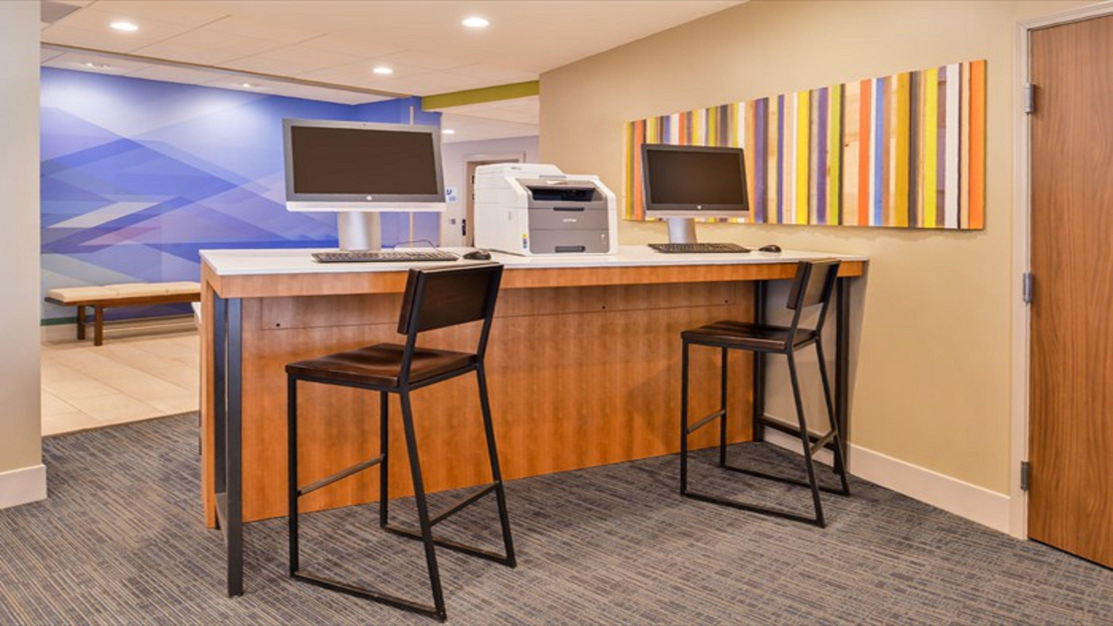 Holiday Inn Express & Suites - Parkersburg East By Ihg Eksteriør bilde